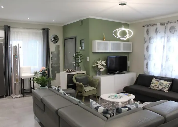 Panos Modern Country House